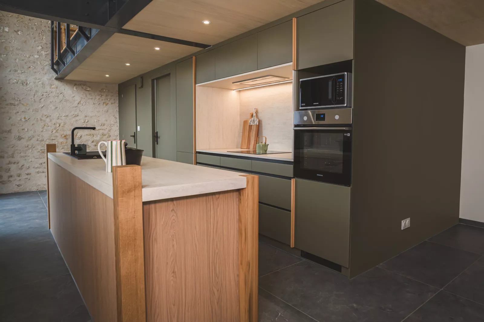 Cuisine sur-mesure vert olive - Airvault (79)